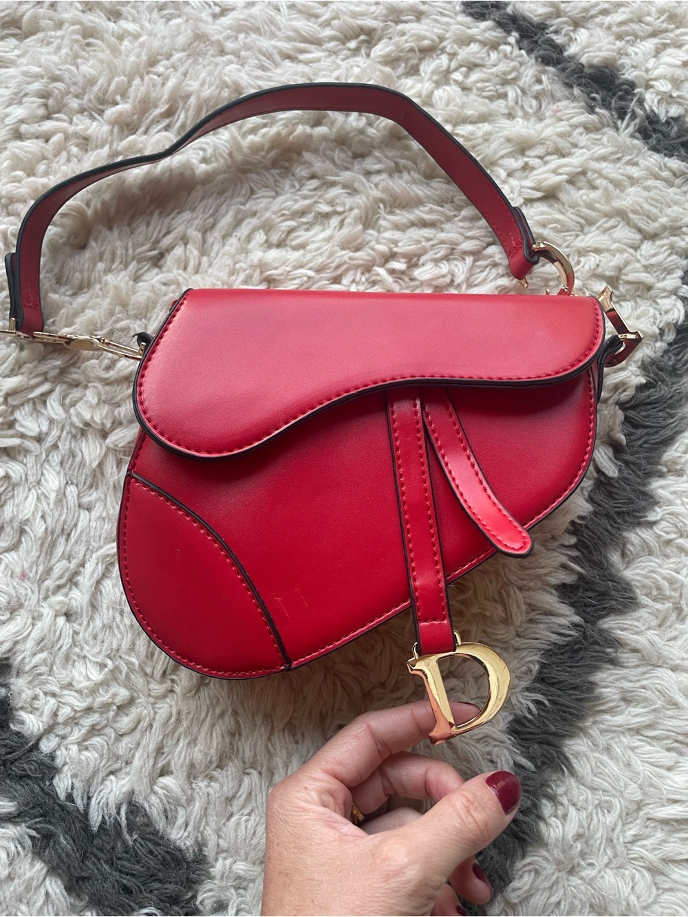 Red Saddle Bag With Gold Charm Shoulder Strap Women's Fashion Inspired - Picture 4 of 12